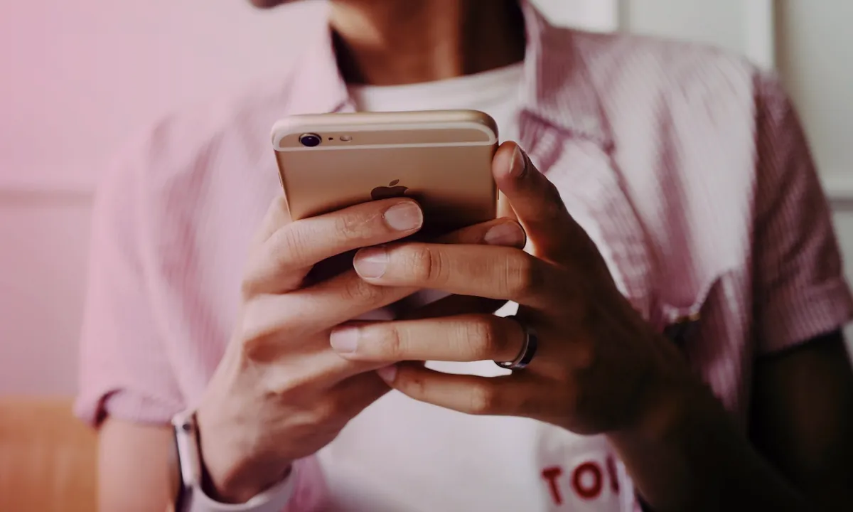 Дейтинг-офферы через TikTok и Instagram 2026: креативы, прогрев, воронки
