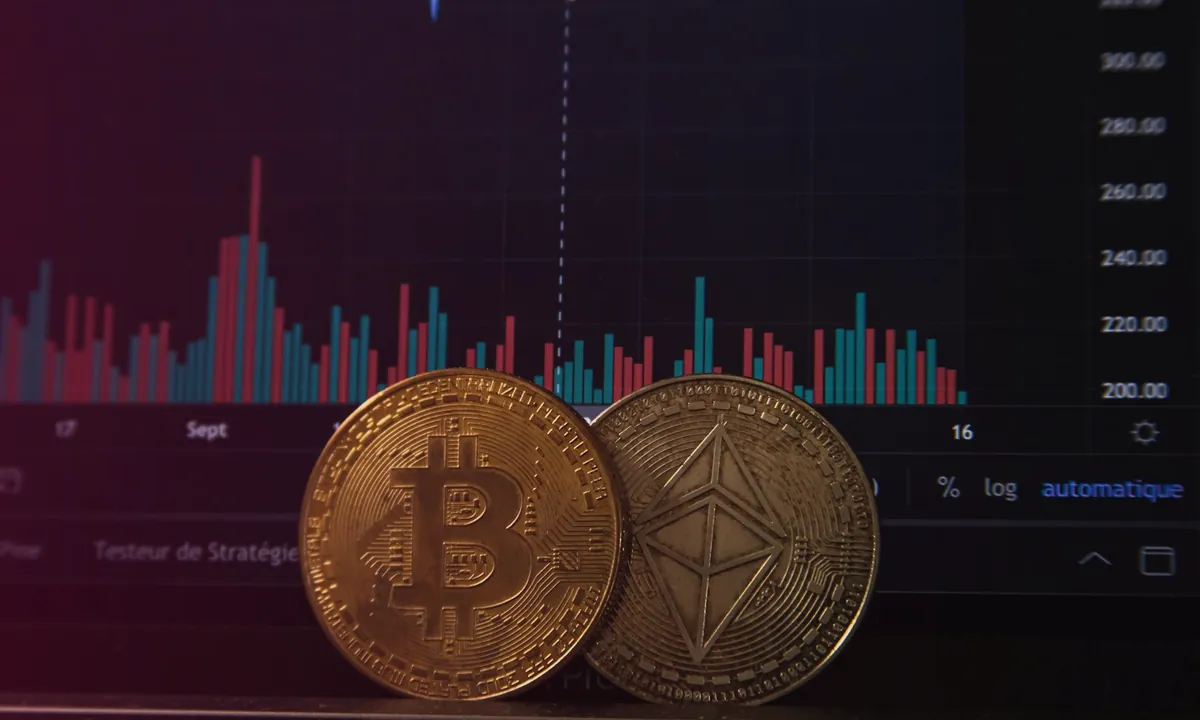 Финансовые и крипто-офферы через УБТ 2026: стратегии, GEO, конверсия